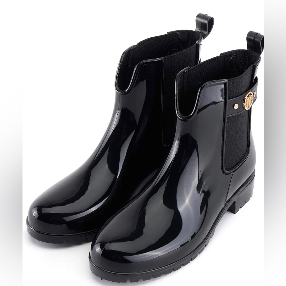 Alexis Leroy Women's Waterproof Comfort Strap and Hardware Short Rain Boots 6
